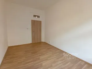 Pronájem bytu 2+kk, Praha - Žižkov, Jeseniova, 50 m2