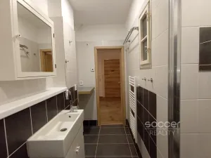 Pronájem bytu 2+kk, Praha - Žižkov, Jeseniova, 50 m2