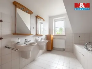Prodej rodinného domu, Žlutava, 279 m2