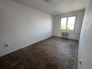 Pronájem bytu 2+1, Pardubice - Zelené Předměstí, S. K. Neumanna, 51 m2