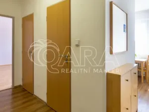 Prodej bytu 2+1, Praha - Malešice, Káranská, 52 m2