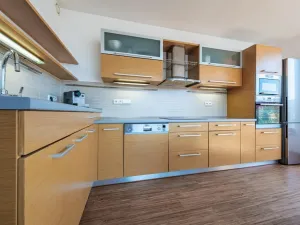 Prodej bytu 3+kk, Praha - Štěrboholy, Ústřední, 76 m2