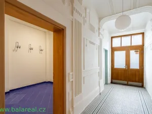 Pronájem bytu 1+kk, Praha - Smíchov, Strakonická, 30 m2