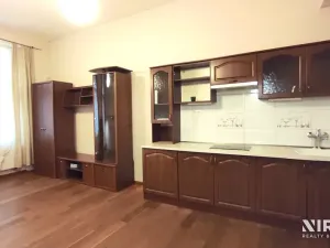 Pronájem bytu 1+kk, Praha - Nové Město, Tyršova, 30 m2