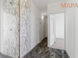 Prodej bytu 3+1, Praha - Prosek, Prosecká, 69 m2