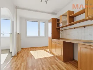 Prodej bytu 3+1, Praha - Prosek, Prosecká, 69 m2