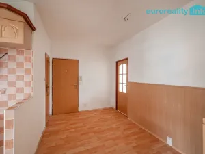 Prodej bytu 3+1, Vintířov, 69 m2