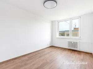 Pronájem bytu 3+1, Praha - Zbraslav, Ke Kamínce, 80 m2