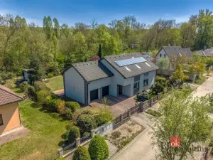 Prodej rodinného domu, Čelákovice - Sedlčánky, Matěje Koštíře, 220 m2