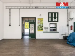Pronájem obchodního prostoru, Chlumec nad Cidlinou - Chlumec nad Cidlinou I, Klicperovo náměstí, 107 m2