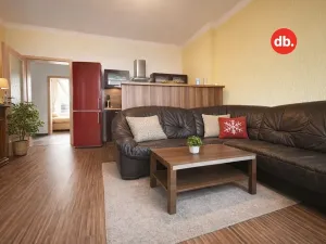 Pronájem bytu 2+kk, Karlovy Vary, náměstí Republiky, 55 m2