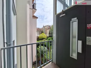 Pronájem bytu 3+kk, Praha, Chodská, 82 m2