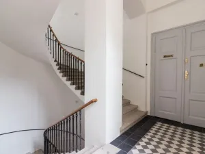 Pronájem bytu 2+1, Praha - Karlín, Sokolovská, 75 m2