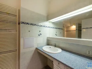 Pronájem bytu 1+kk, Praha - Podolí, Podolská, 35 m2