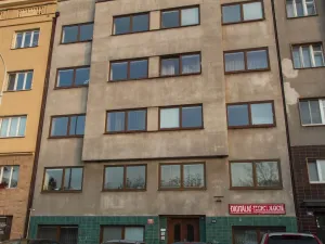 Pronájem bytu 1+kk, Praha - Podolí, Podolská, 35 m2