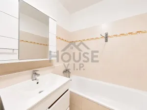 Prodej bytu 2+kk, Praha - Čakovice, Marty Krásové, 55 m2