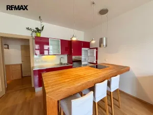 Pronájem bytu 2+kk, Praha - Vinohrady, U Kanálky, 60 m2