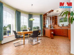 Prodej rodinného domu, Přerov nad Labem, 236 m2