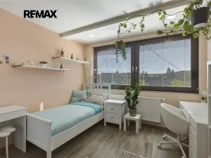 Prodej vícegeneračního domu, Vrané nad Vltavou, Ve Strouze, 182 m2