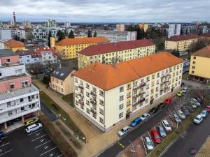 Prodej bytu 3+1, Pardubice - Zelené Předměstí, Benešovo náměstí, 73 m2