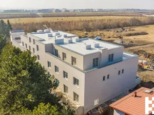 Prodej bytu 1+kk, Praha - Satalice, Za Novákovou zahradou, 34 m2