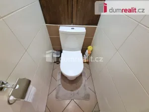 Pronájem bytu 2+1, Kralupy nad Vltavou - Lobeček, nám. Mládežníků, 54 m2
