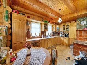 Prodej chaty, Staré Město, 242 m2