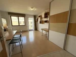 Pronájem bytu 1+kk, Praha - Malešice, Prorektorská, 32 m2