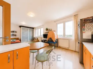 Prodej bytu 1+kk, Praha - Stodůlky, Na Výrovně, 37 m2