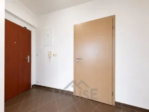 Prodej bytu 1+kk, Praha - Stodůlky, Na Výrovně, 37 m2