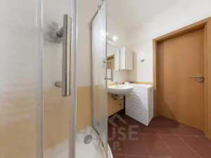 Prodej bytu 1+kk, Praha - Stodůlky, Na Výrovně, 37 m2