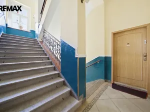 Prodej bytu 2+1, Karlovy Vary, Libušina, 66 m2