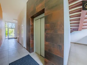 Prodej bytu 2+kk, Praha - Kobylisy, Slancova, 47 m2
