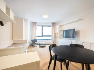 Pronájem bytu 1+kk, Praha, Milánská, 35 m2