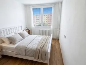 Pronájem bytu 2+kk, Praha, Cuřínova, 41 m2