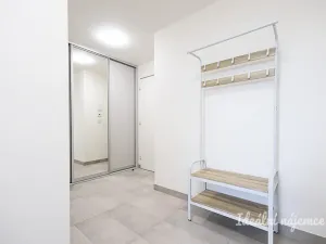 Pronájem bytu 2+kk, Praha - Strašnice, Strančická, 49 m2