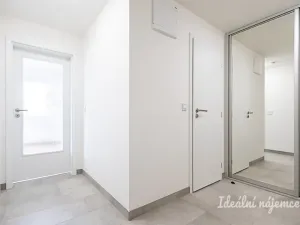 Pronájem bytu 2+kk, Praha - Strašnice, Strančická, 49 m2