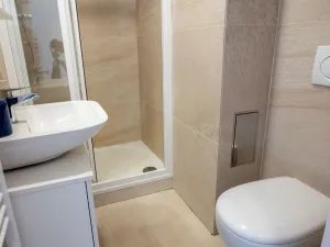 Pronájem bytu 2+kk, Praha - Smíchov, V lesíčku, 45 m2