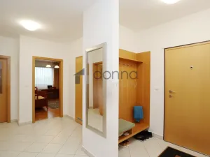 Prodej bytu 3+kk, Praha, Tibetská, 98 m2