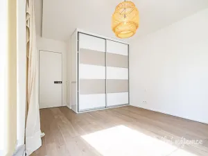Pronájem bytu 2+kk, Praha - Nusle, Pod Děkankou, 59 m2