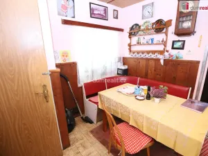 Prodej rodinného domu, Chlum Svaté Maří, Zahradní, 160 m2