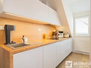 Pronájem bytu 1+kk, Praha - Dolní Chabry, Libědická, 64 m2