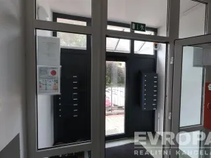 Pronájem bytu 2+kk, Praha - Kyje, Lásenická, 52 m2