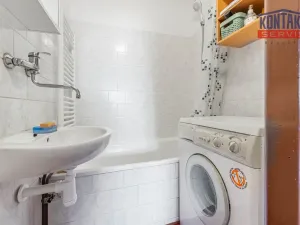 Prodej bytu 3+1, Černá v Pošumaví - Bližná, 76 m2