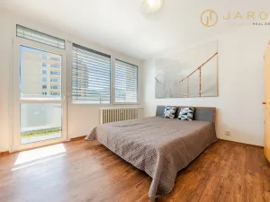 Prodej bytu 3+1, Klášterec nad Ohří, Na Vyhlídce, 58 m2