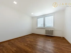 Prodej bytu 3+1, Klášterec nad Ohří, Na Vyhlídce, 58 m2