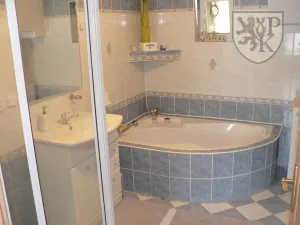 Prodej rodinného domu, Kadov, 360 m2