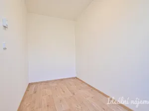 Pronájem bytu 2+kk, Brno - Královo Pole, Poděbradova, 45 m2