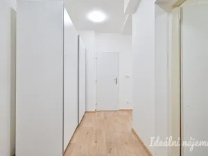 Pronájem bytu 2+kk, Brno - Královo Pole, Poděbradova, 45 m2