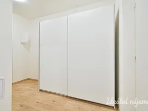 Pronájem bytu 2+kk, Brno - Královo Pole, Poděbradova, 45 m2